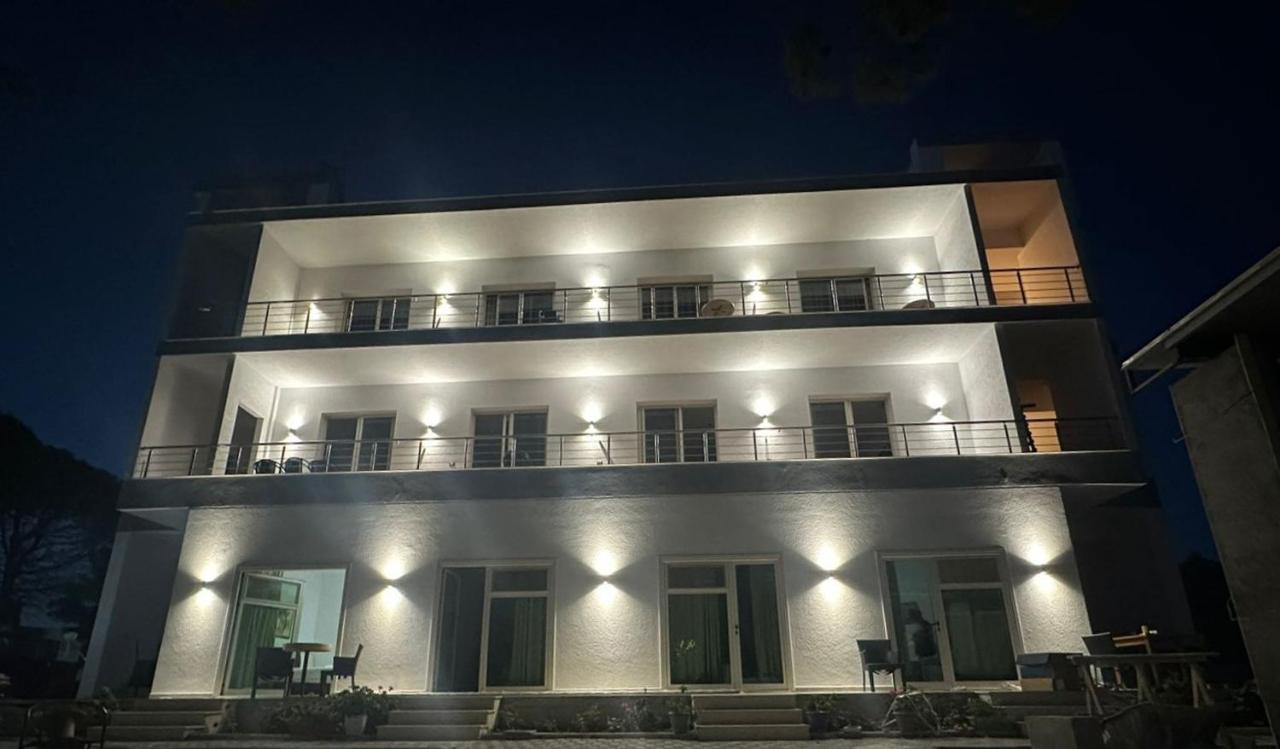 Sea Front Villa Vlore Ngoại thất bức ảnh